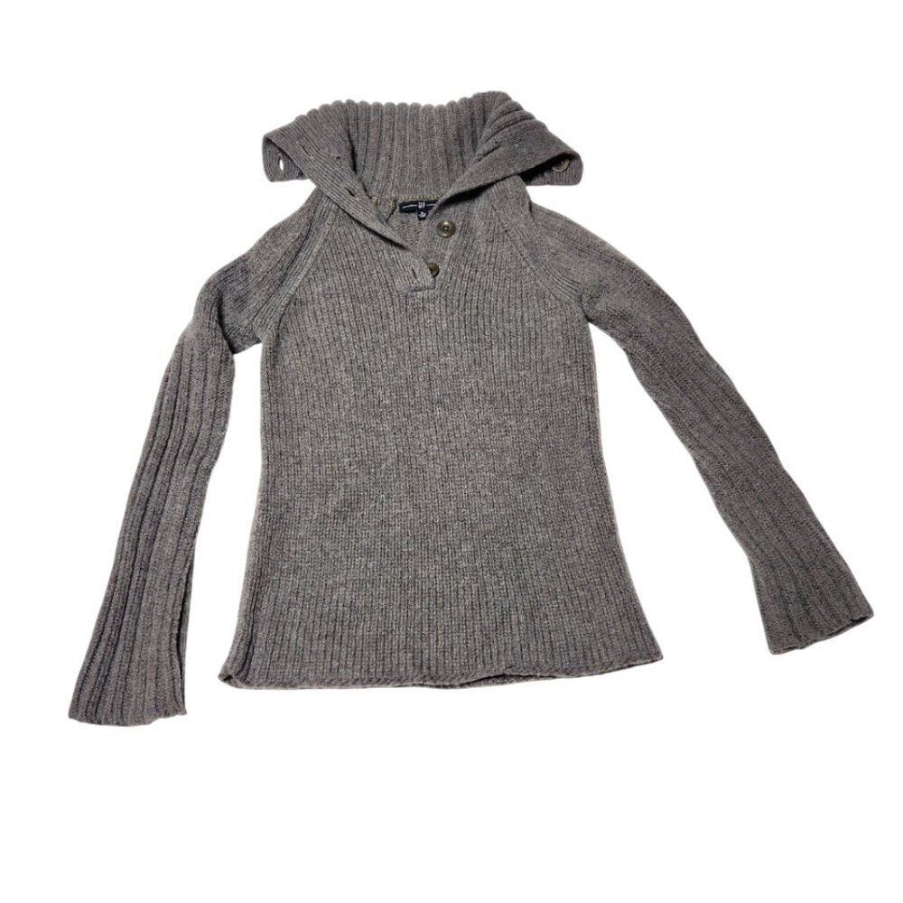 GAP sweater